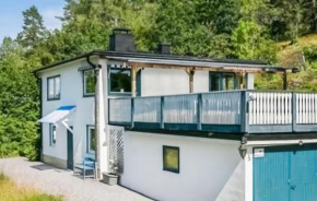 Stunning Home In Ankarsrum With Jacuzzi